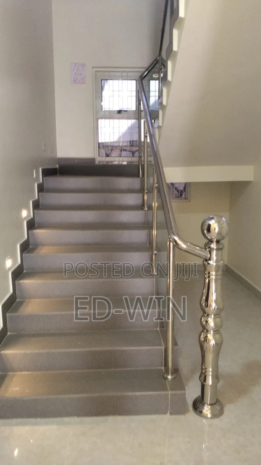 5bdrm House in Makindye for sale