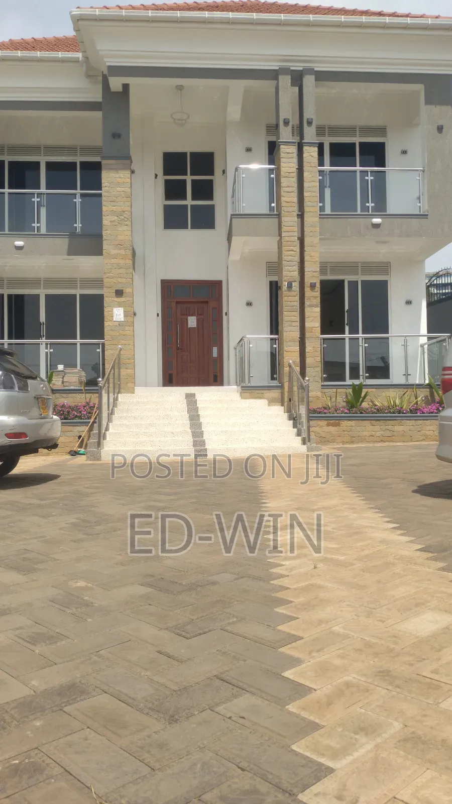 5bdrm House in Makindye for sale
