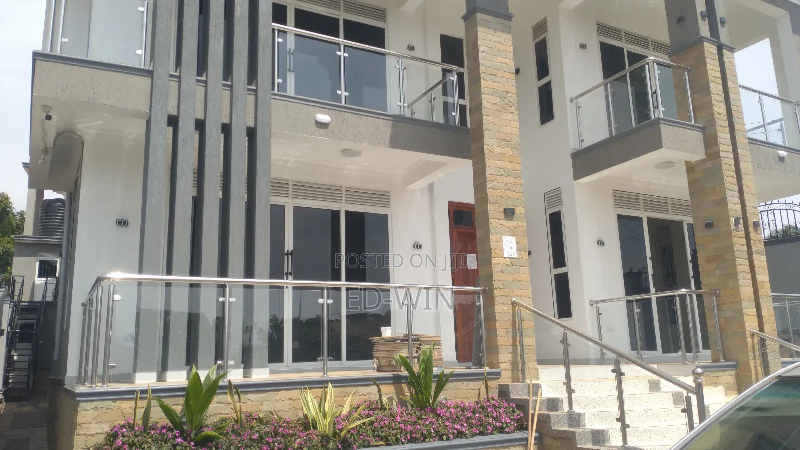 5bdrm House in Makindye for sale