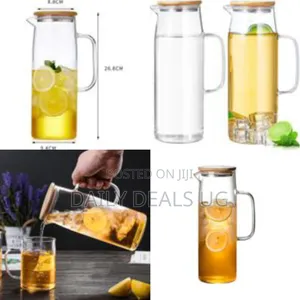 1 Piece of 1500ml Glass Pitchers With Handles and Lids Clear Carafes