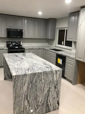 Viscon White Kitchen Countertop Finishing