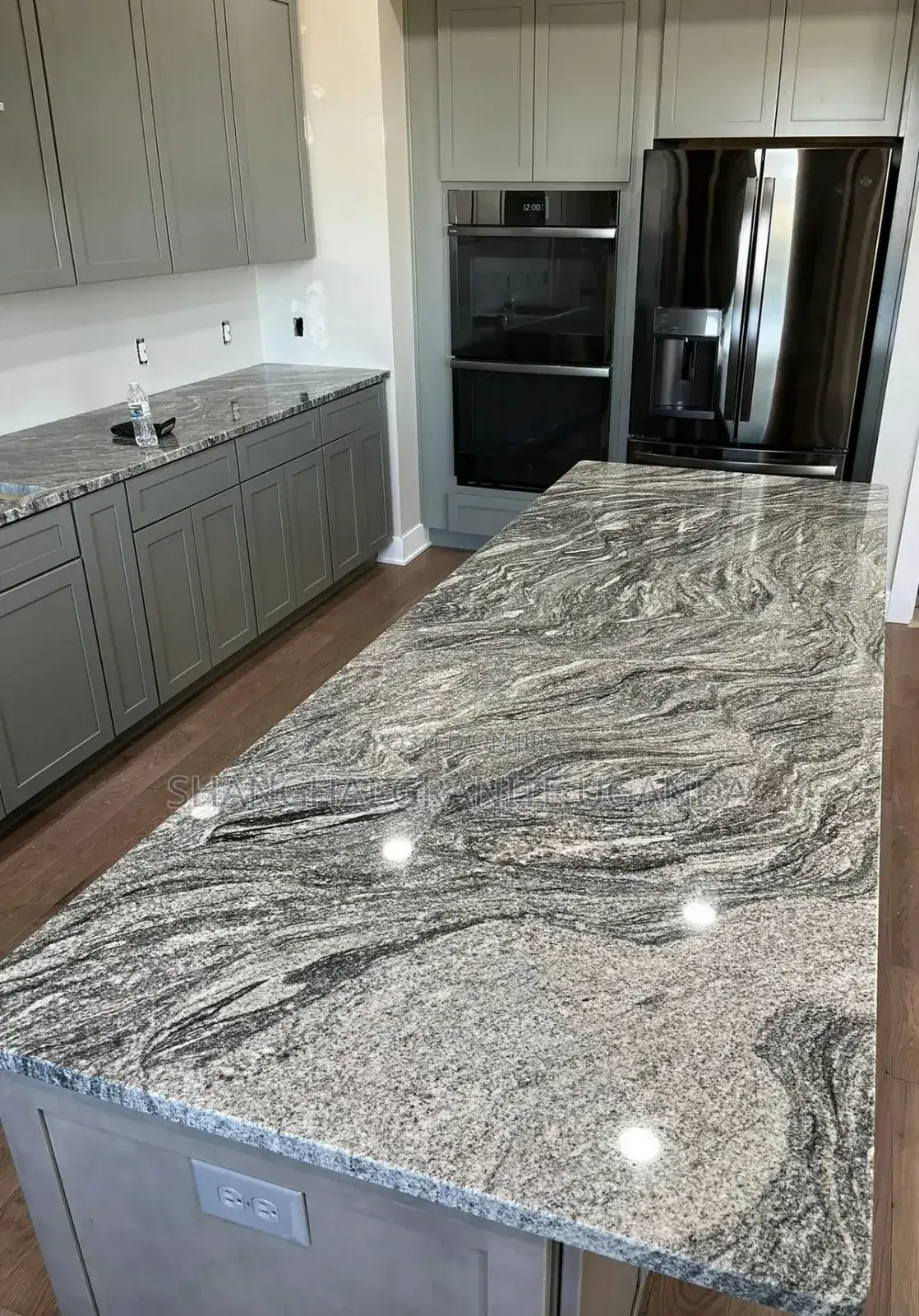 Viscon White Kitchen Countertop Finishing