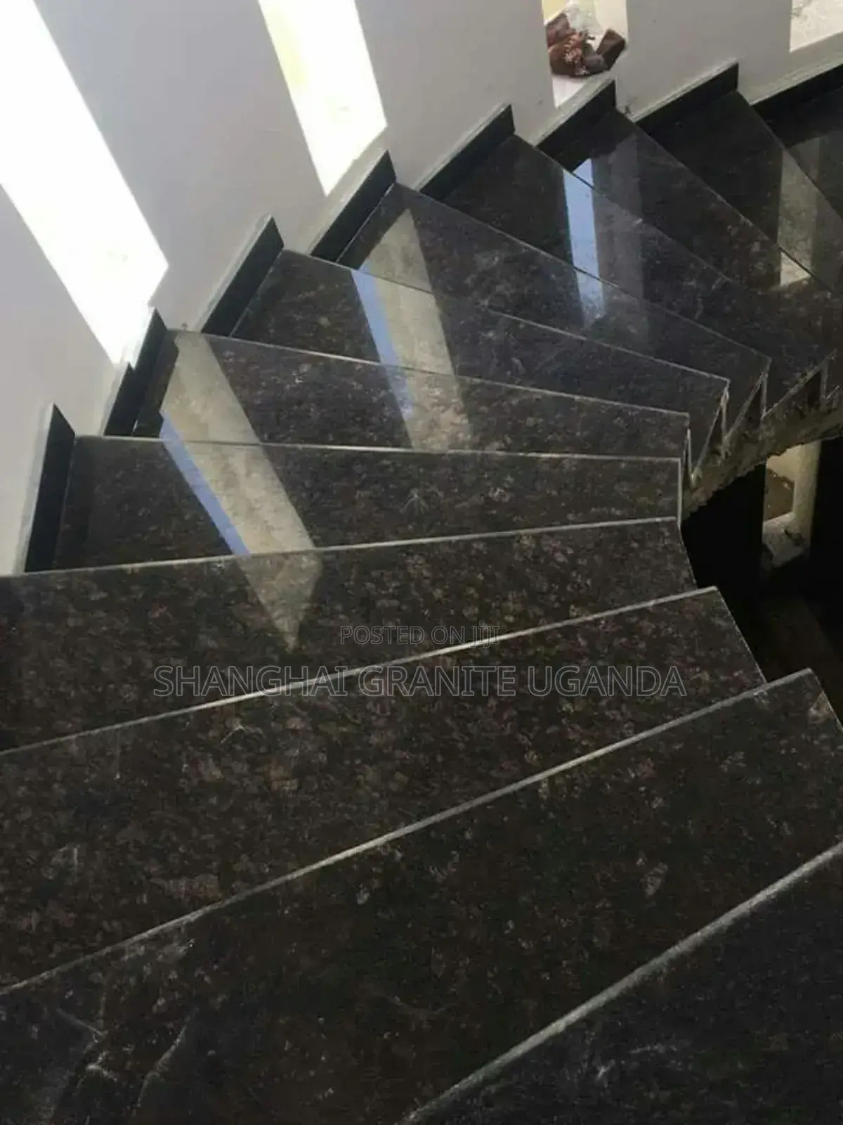 Tan Brown Granite Staircase Finishing