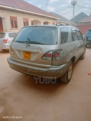 Toyota Harrier 2.4 4WD 2004 Gold