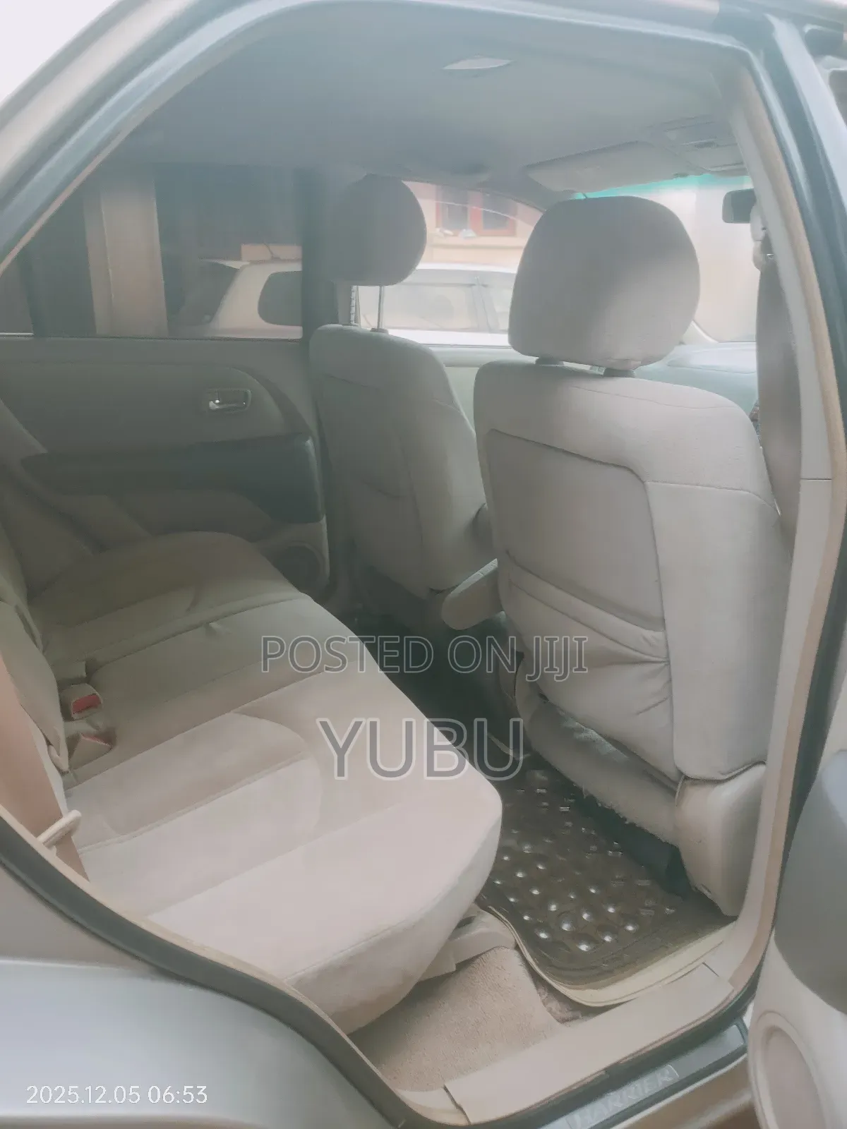 Toyota Harrier 2.4 4WD 2004 Gold