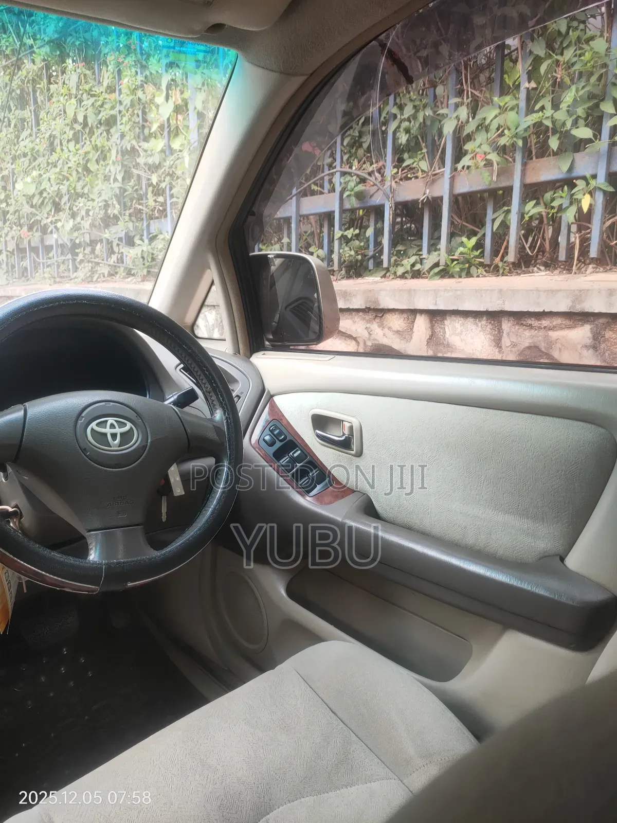 Toyota Harrier 2.4 4WD 2004 Gold