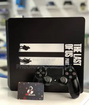 Ps4 Turbo Action Set, Two Controllers, 16 Games Installed, Sharp Feel.