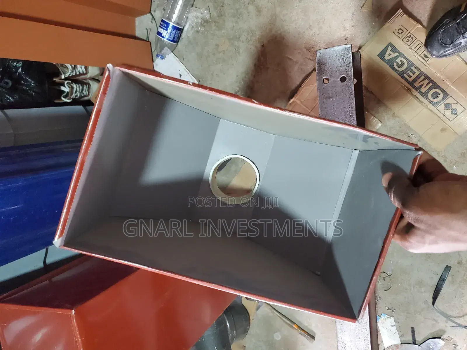 Metalic Water Box