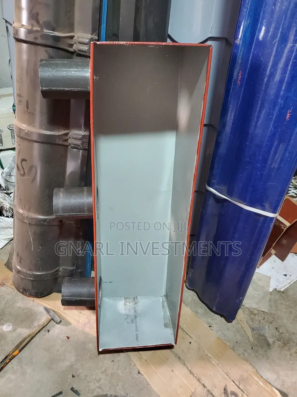 Metalic Water Box