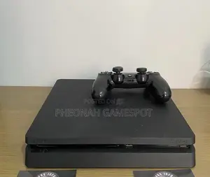 Ps4 Dual Power Kit, Two Controllers, 13 Games Installed, Clean Impact.