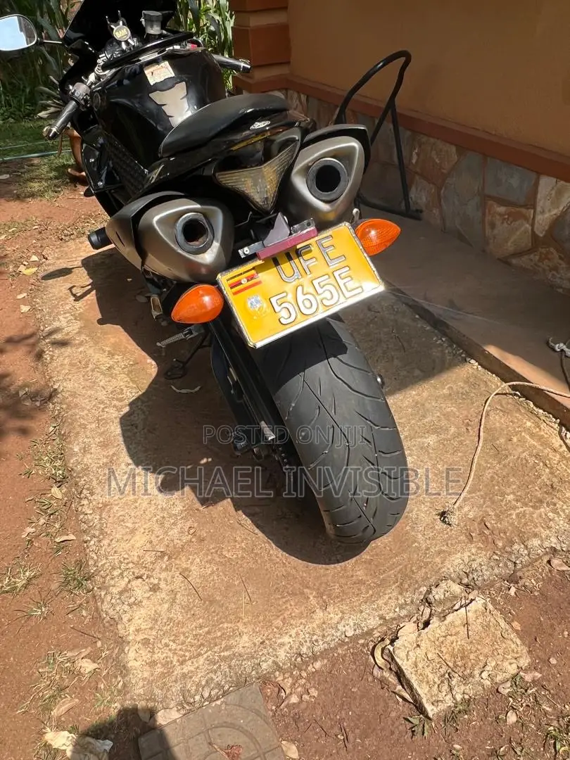 Yamaha R1 2012 Black