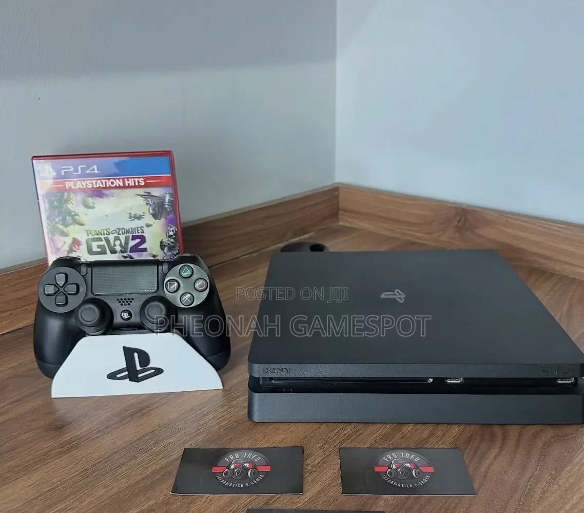 Ps4 Bundle, Two Controllers, 14 Games Loaded, Crisp Clear Action.