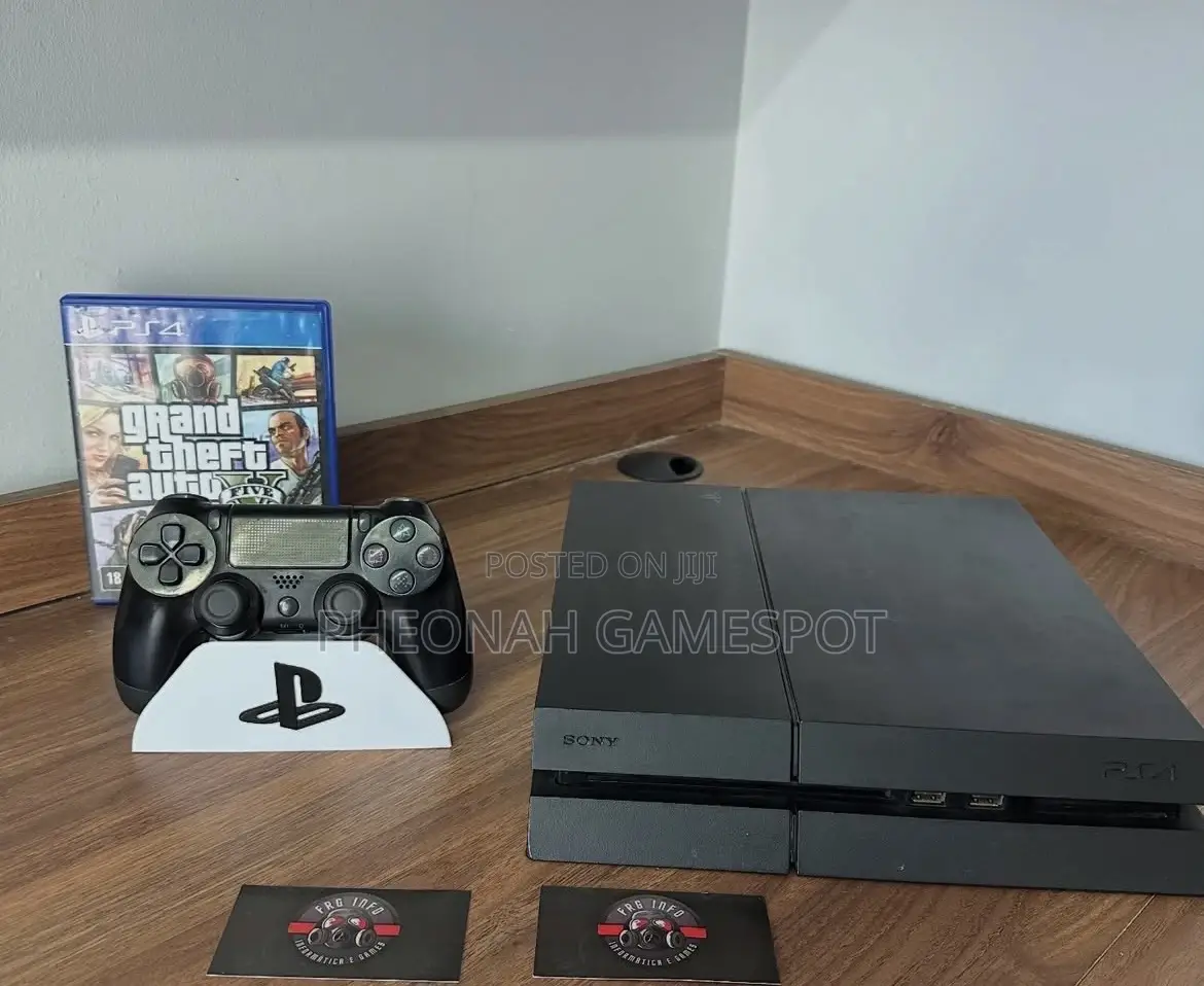 Ps4 Pack With Two Pads and 17 Games Installed, Bright Smooth Run.