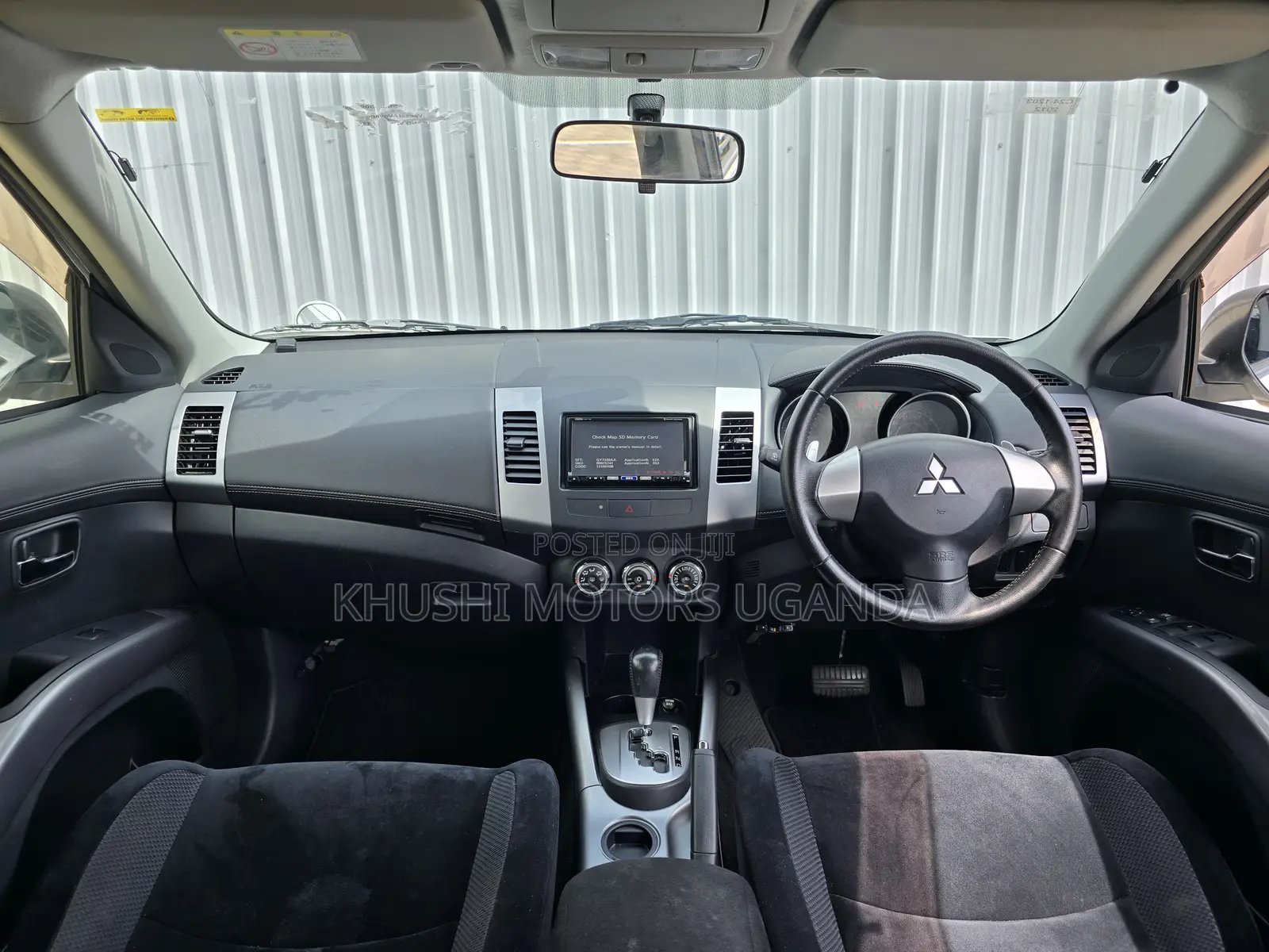 Mitsubishi Outlander 2012 White