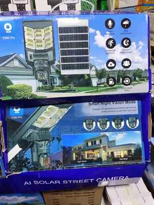 Solar Light With a Solar 2lens Camera