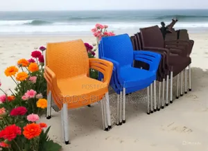 Hanged Plastic Chairs Plastic Chairs