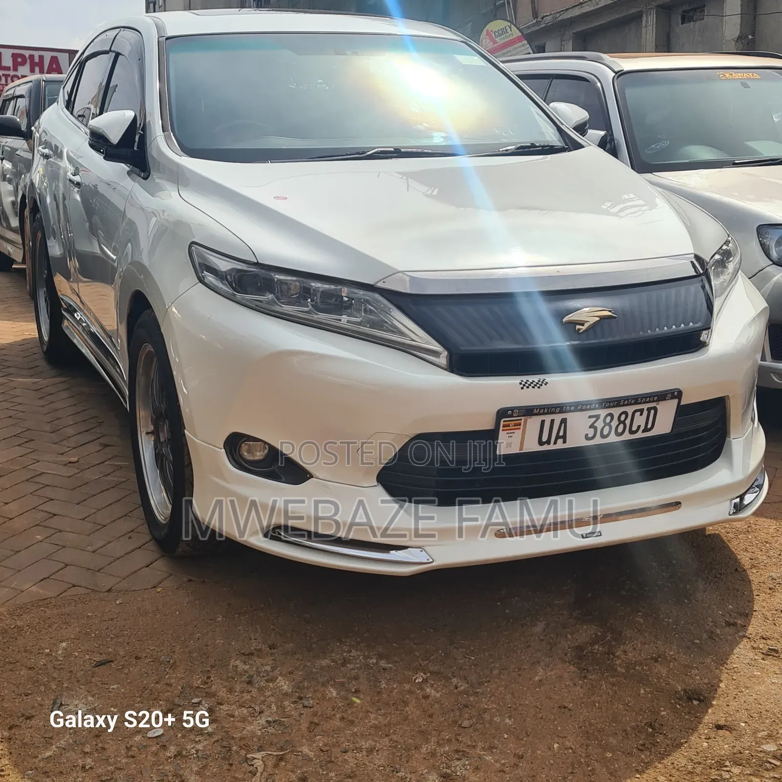 Toyota Harrier 2015