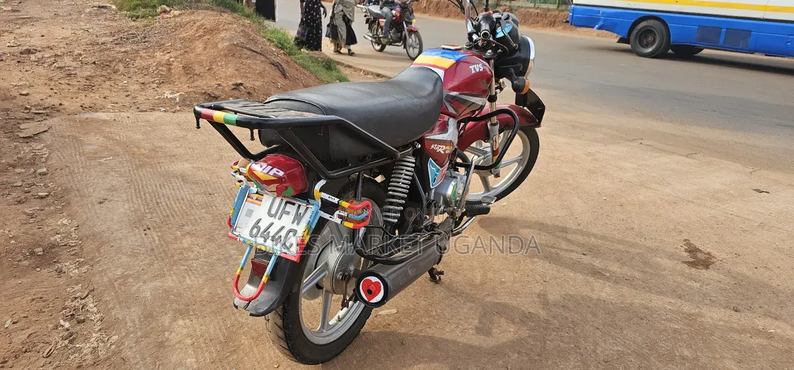 TVS HLX 125 2023 Red