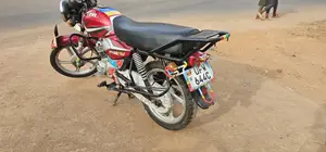 TVS HLX 125 2023 Red