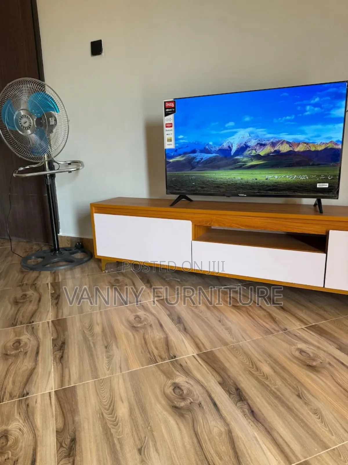 Tv Stand/Tv Standz/Tv Stands