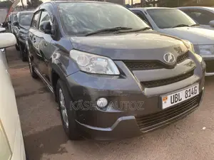Toyota IST 2009 Gray