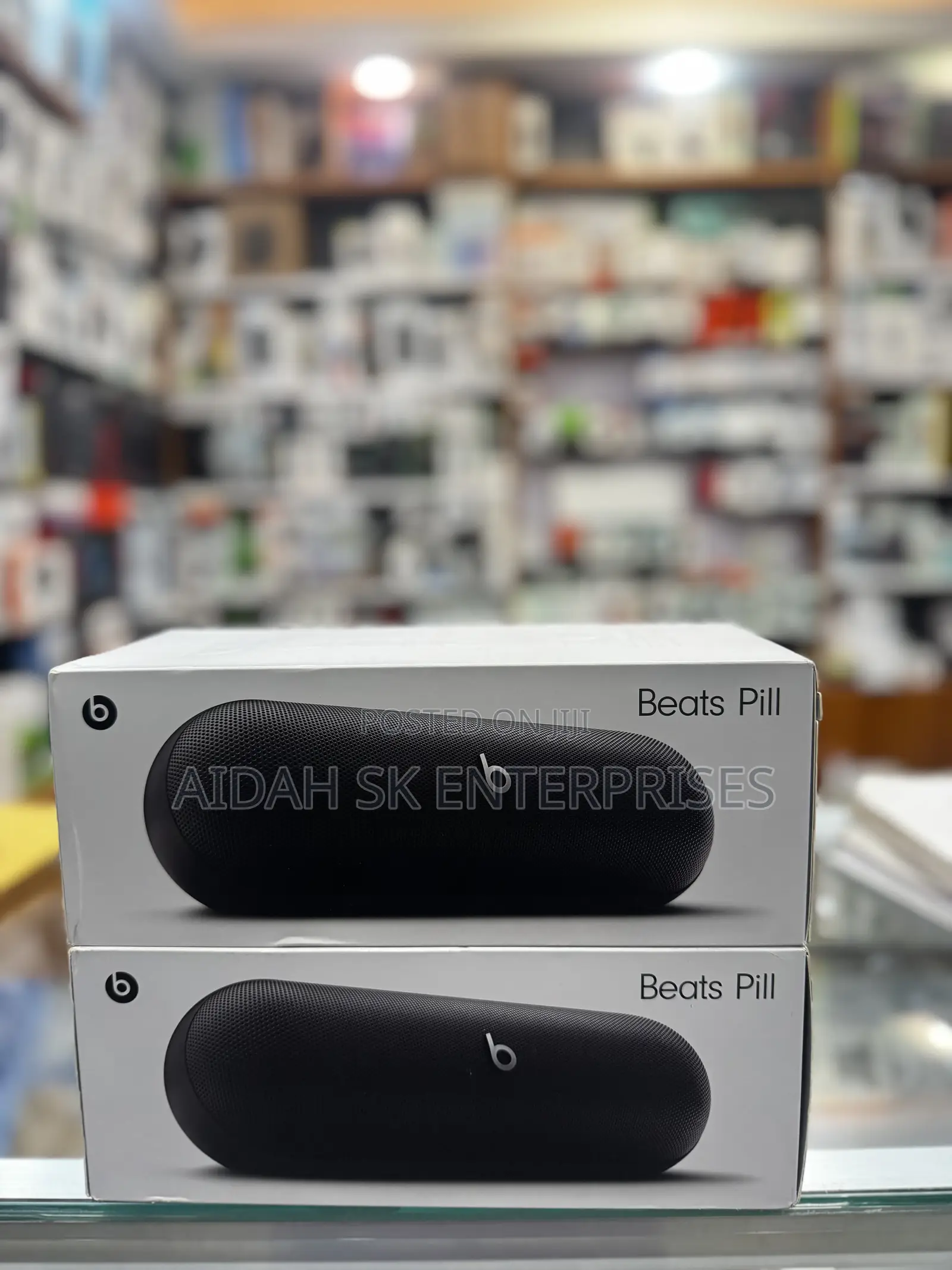 Beats Pill - Portable Bluetooth Speaker - Up to 24h Battery