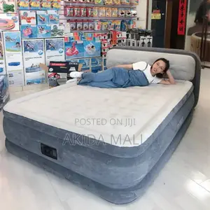 Intex Dura-Beam Ultra Plush Inflatable Air Mattress With a Headboard