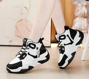 Lladies Fashion Sneakers