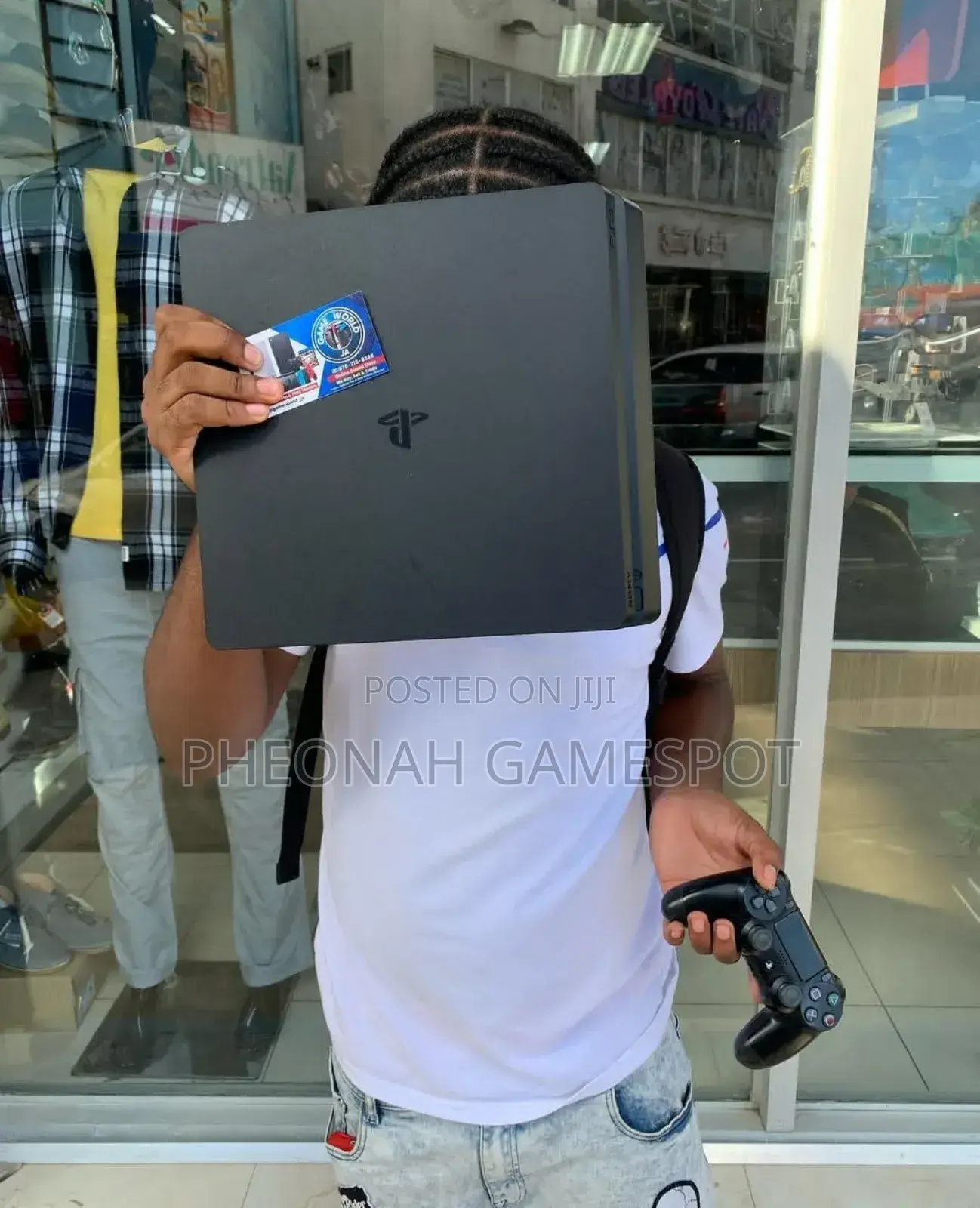 As Good as New Ps4 Slim Chipped! (Playstation 4 Slim),12 Games, 2 Pads