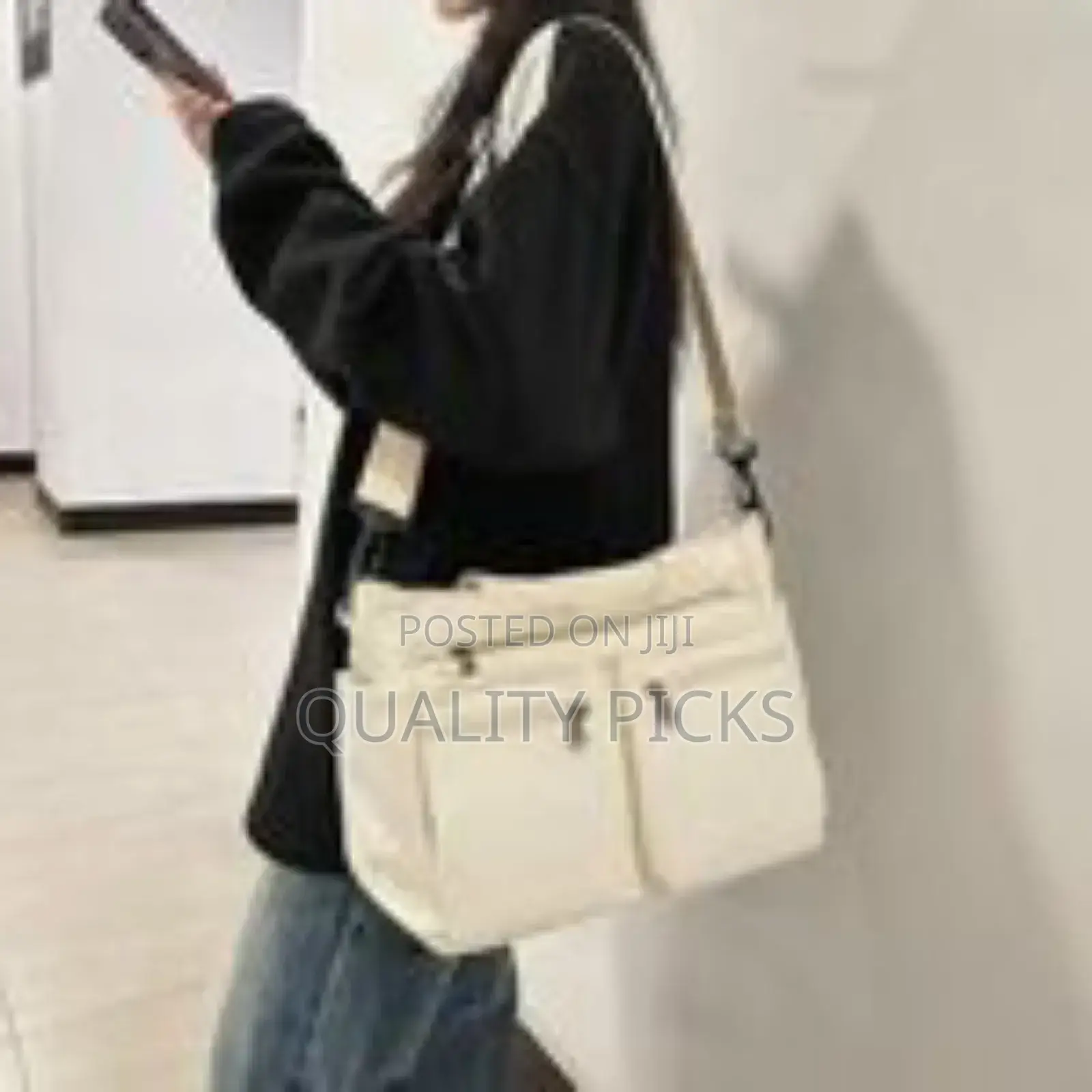 Minimalist Canvas Fashion Tote Bag for Women.