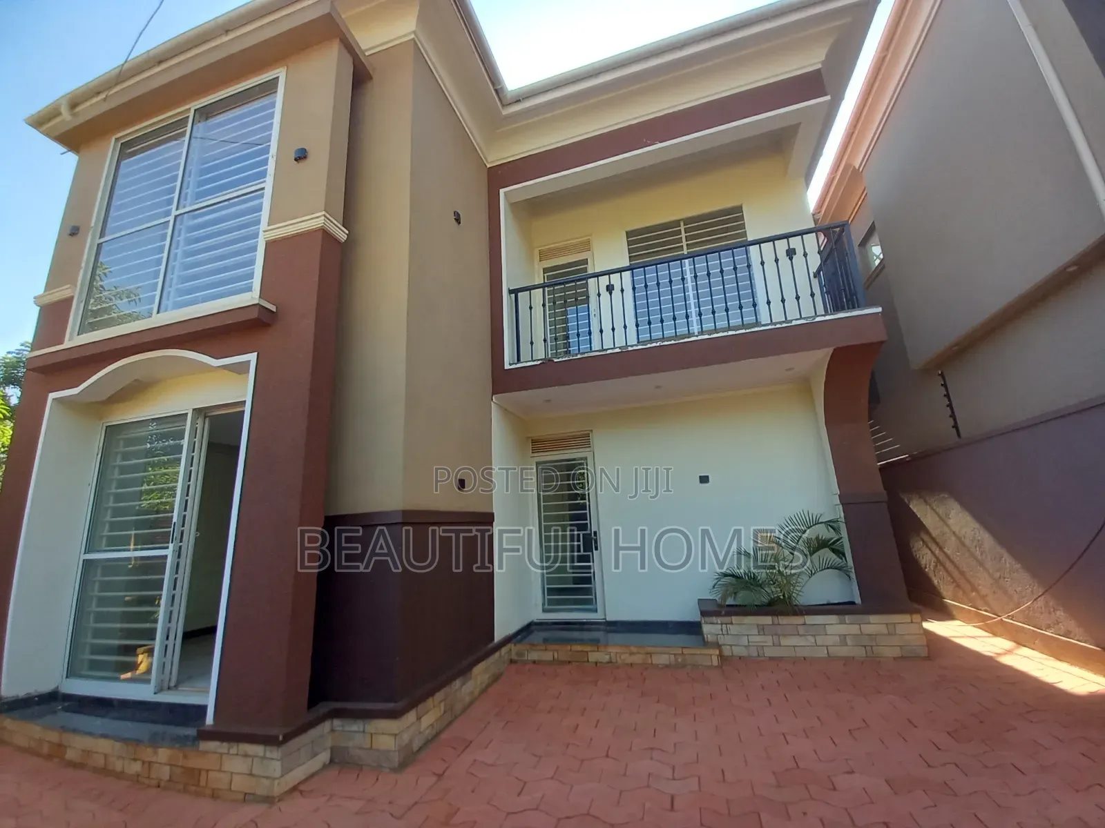 Furnished 4bdrm Maisonette in Kira for sale
