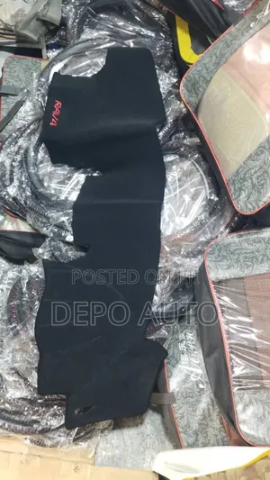 Dashboard Carpet Rav4 2010