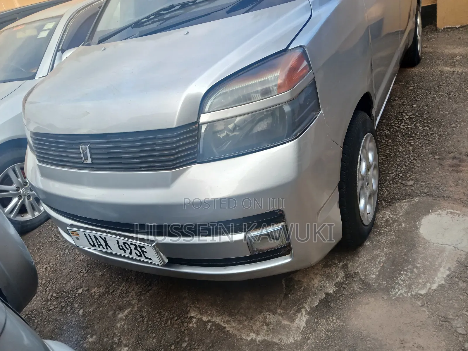 Toyota Noah 2003 Silver