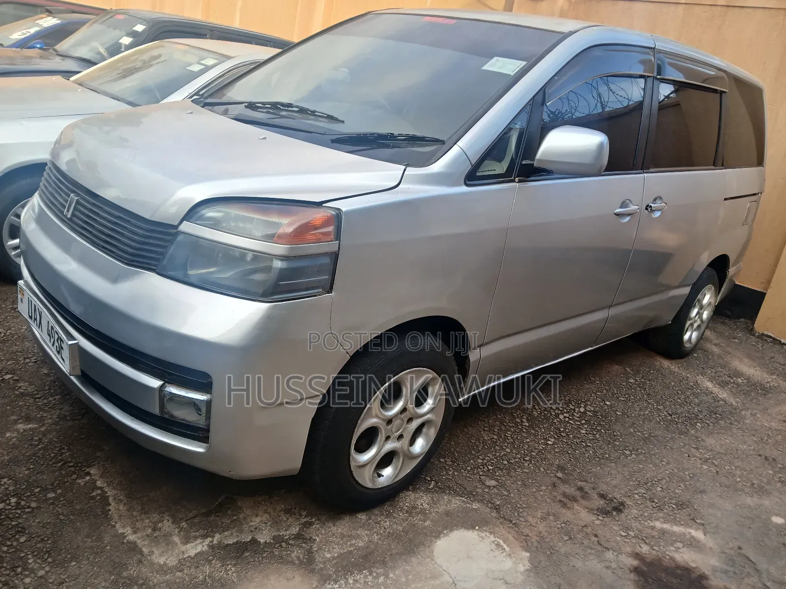 Toyota Noah 2003 Silver