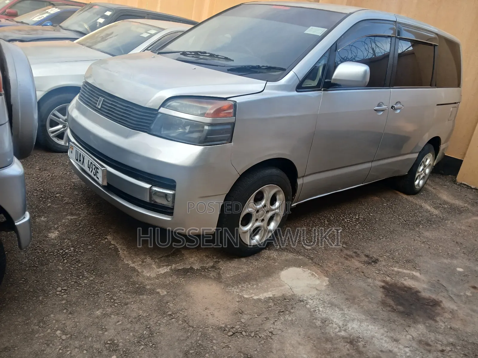 Toyota Noah 2003 Silver