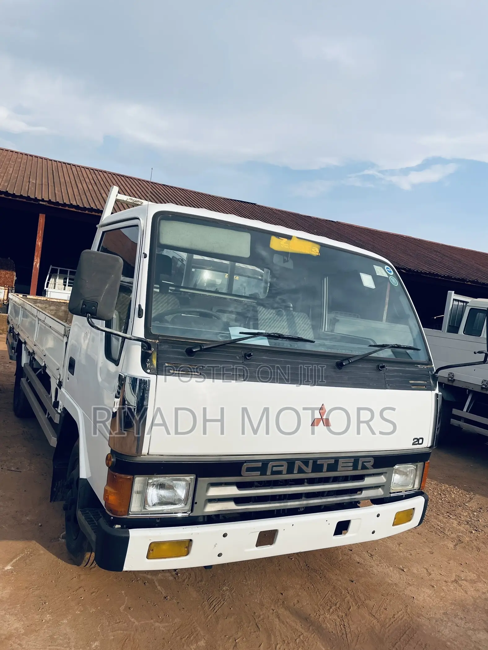 Canter Truck Small Head Long Chassis