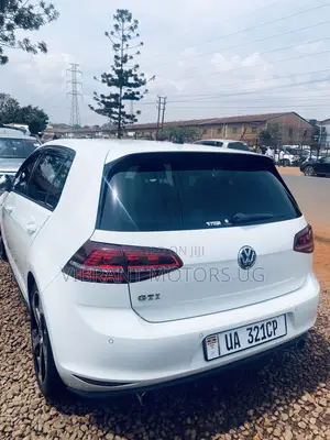 Volkswagen Golf GTI 2014 White