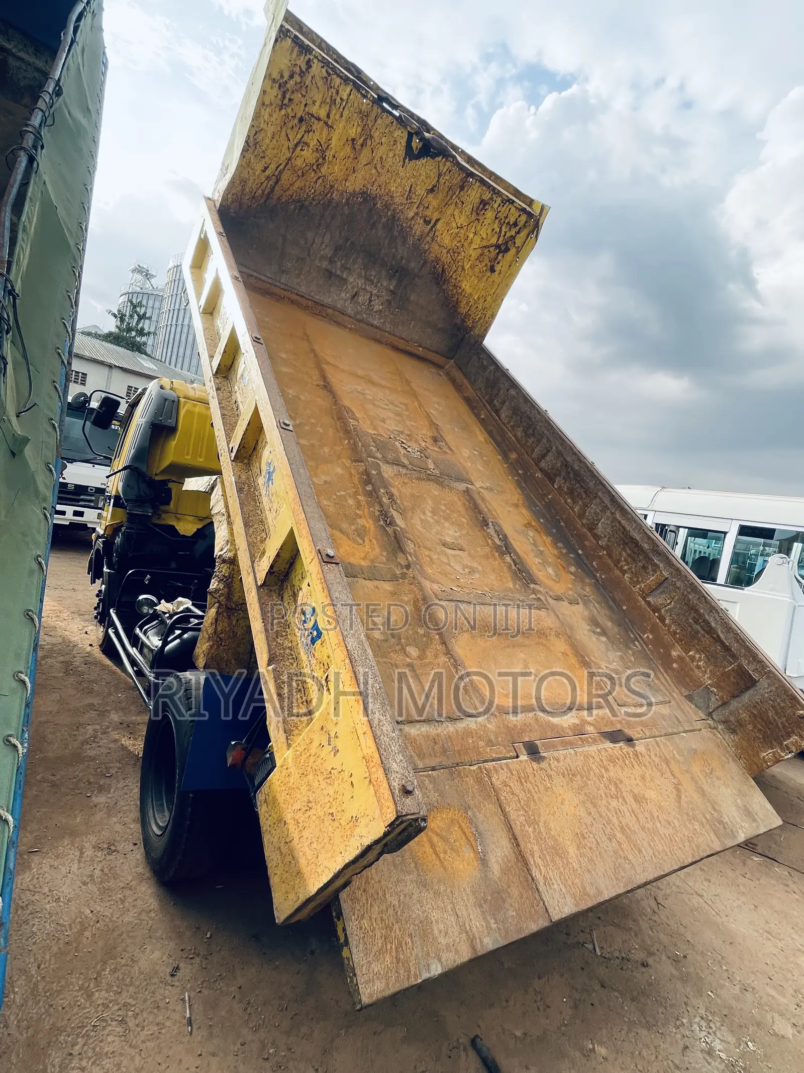 Hino Dumper Yellow Color
