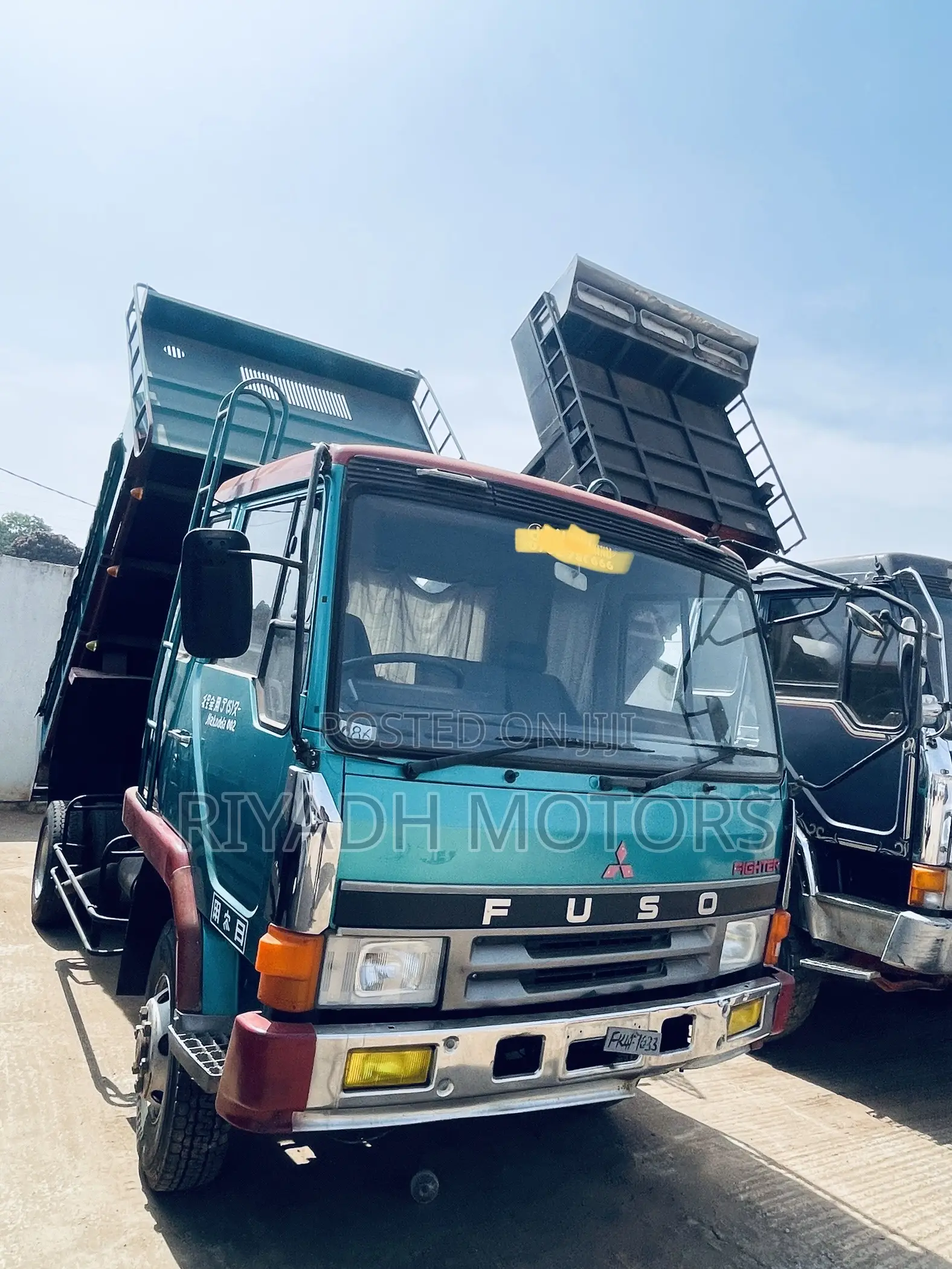 Fuso Dumper Green Color