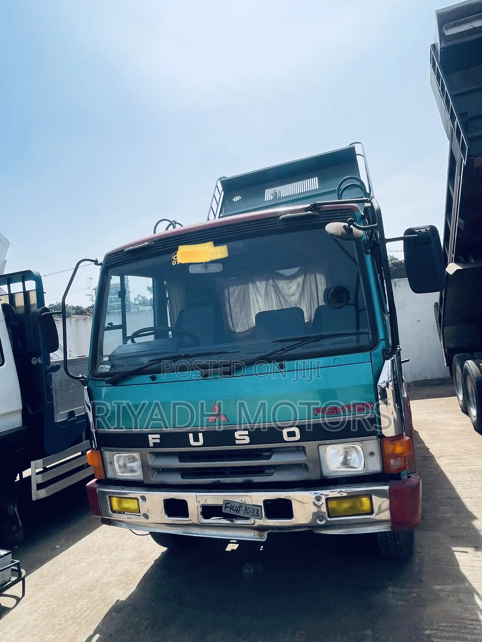 Fuso Dumper Green Color