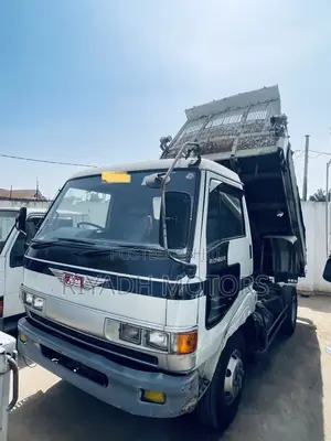Hino Dumper 2lights 1991 White