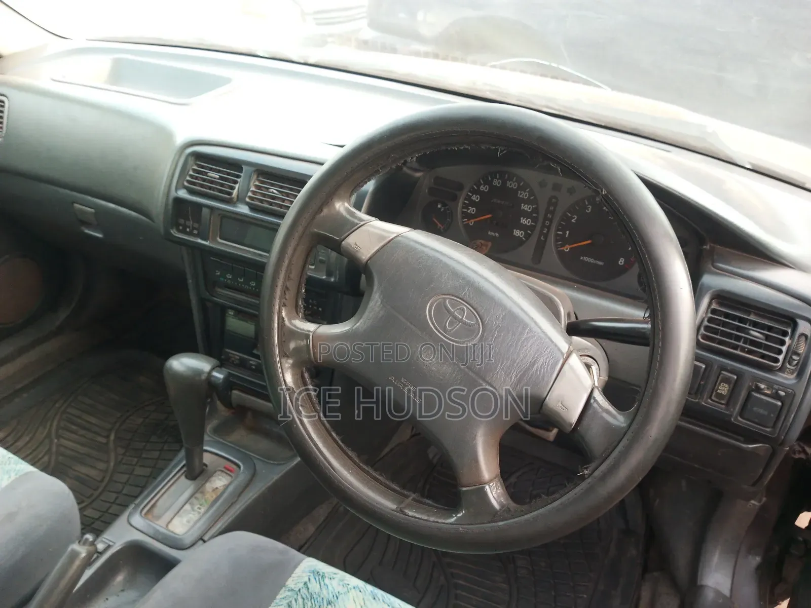Toyota Carib 2000 Black
