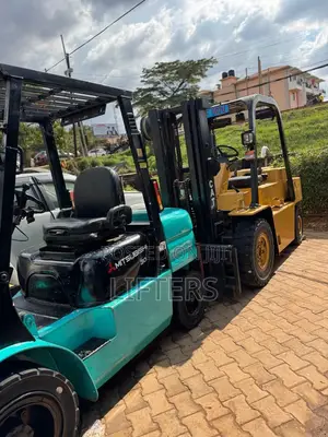 Fork Lifting Services