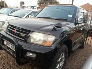Mitsubishi Pajero 2006 Black