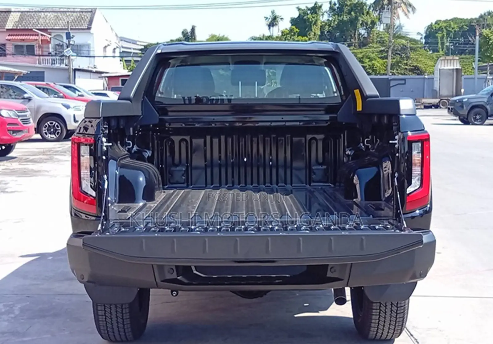 New Toyota Hilux 2025 Black