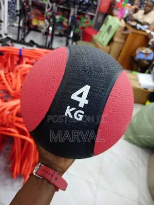 4 Kg Medicine Ball.