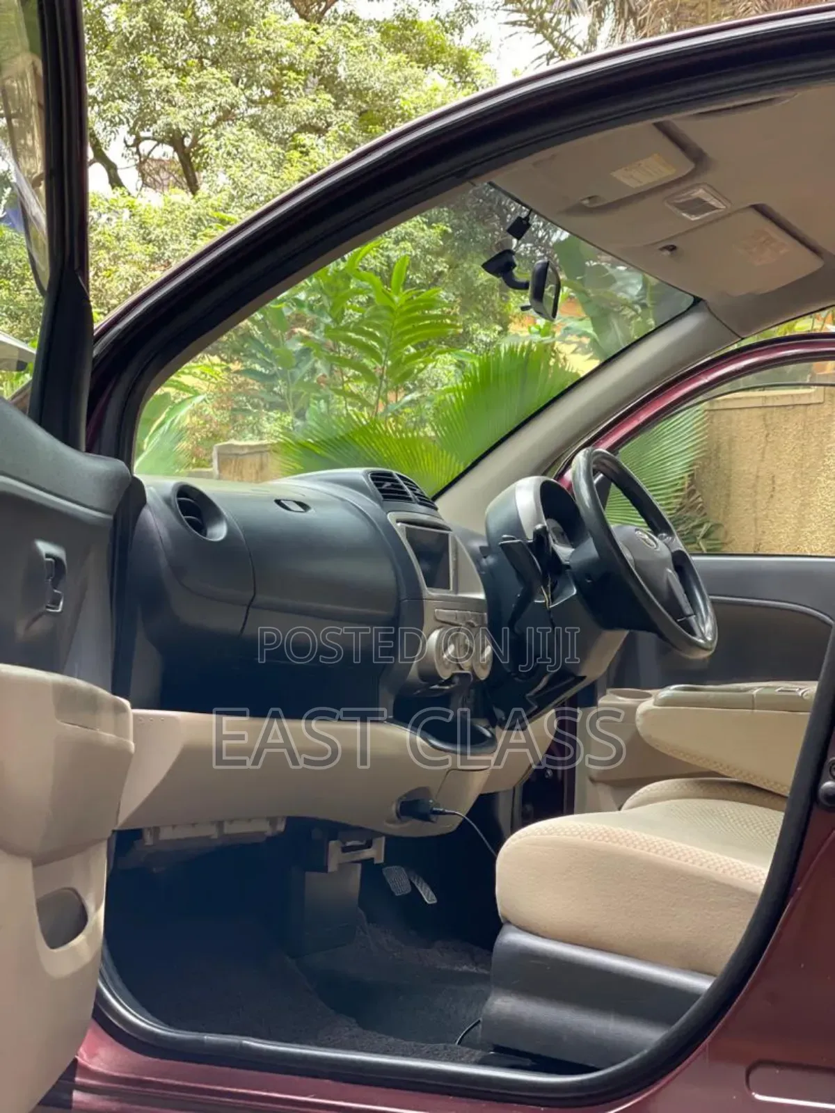 Toyota Passo 1.3 FWD 2008 Maroon