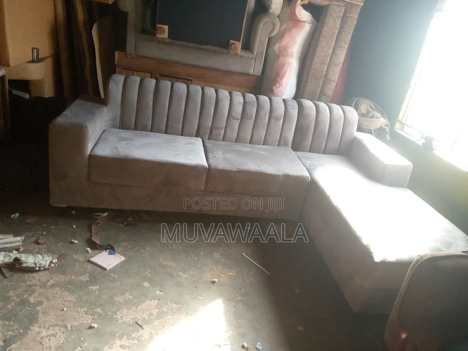 Julie L Sofa Set
