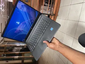Laptop HP 14S 8GB Intel Celeron SSHD (Hybrid) 250GB