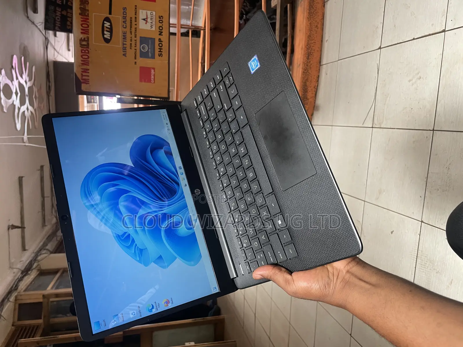 Laptop HP 14S 8GB Intel Celeron SSHD (Hybrid) 250GB